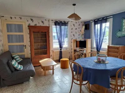 Coin salon dans l'établissement Gîte Le Scoubidou, bord de mer