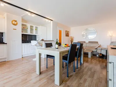 Cuisine ou kitchenette dans l'établissement Apartment Cap Cabourg-31 by Interhome