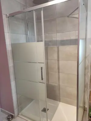 Salle de bains dans l'établissement à l'air du Mont