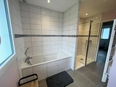Salle de bains dans l'établissement Maison 4/6 personnes à Bayeux