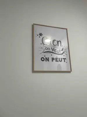 Certificat, récompense, panneau ou autre document affiché dans l'établissement Maison de ville avec parking - Caen centre