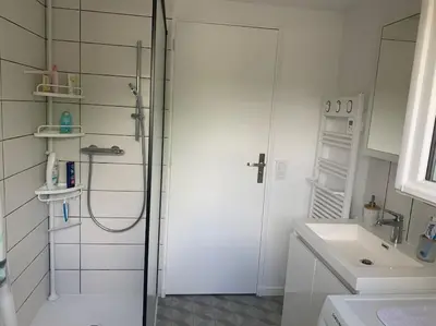Salle de bains dans l'établissement La maisonnette de la gare