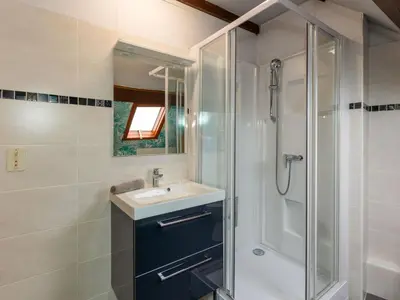 Salle de bains dans l'établissement Holiday Home Esprit Bailly by Interhome