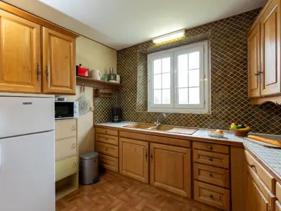 Cuisine ou kitchenette dans l'établissement Holiday Home Esprit Bailly by Interhome