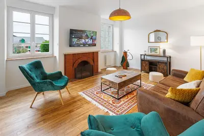 Télévision ou salle de divertissement dans l'établissement Loft british au pied du Mont !