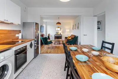 Cuisine ou kitchenette dans l'établissement Loft british au pied du Mont !