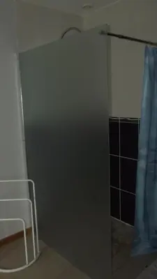 Salle de bains dans l'établissement Gîte des Forges