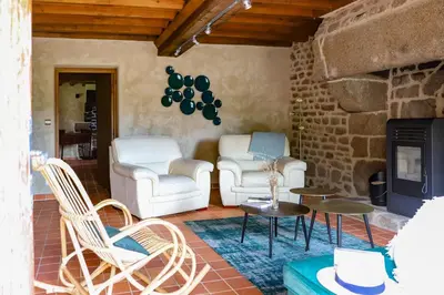 Coin salon dans l'établissement Manoir avec Piscine et Jacuzzi en Suisse Normande