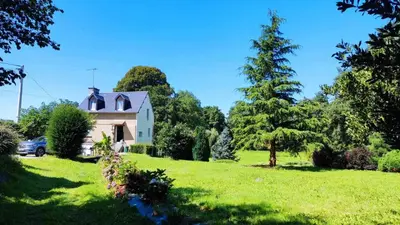 Jardin de l'établissement GITE LE MOULIN en Baie du MONT ST MICHEL