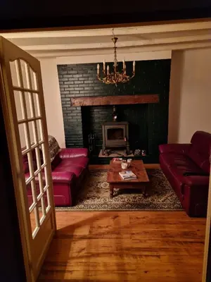 Coin salon dans l'établissement Maison PRECEY