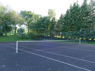 Tennis ou squash au sein de la maison de vacances ou à proximité