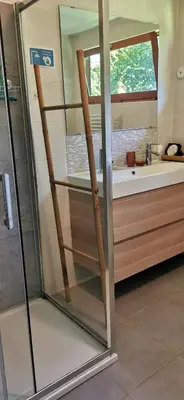 Salle de bains dans l'établissement le moulin des riviéres