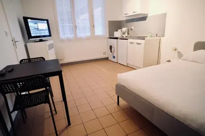 Cuisine ou kitchenette dans l'établissement Canal Varignon