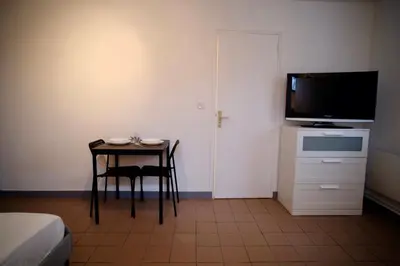Télévision ou salle de divertissement dans l'établissement Canal Varignon