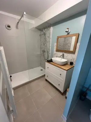 Salle de bains dans l'établissement Appartement centre ville Caen Vaugueux