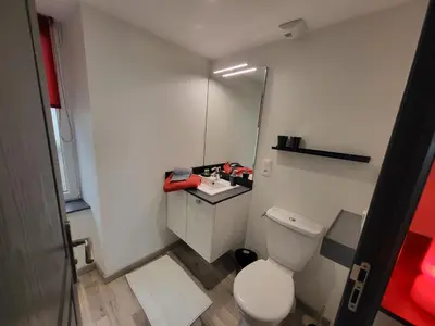 Salle de bains dans l'établissement Margotte