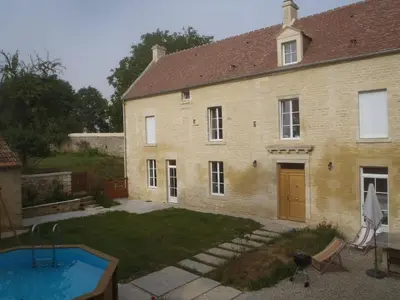 Piscine de l'établissement Le Petit Fort ou située à proximité