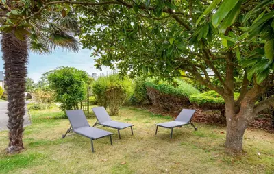 Jardin de l'établissement 4 Bedroom Stunning Home In Cancale