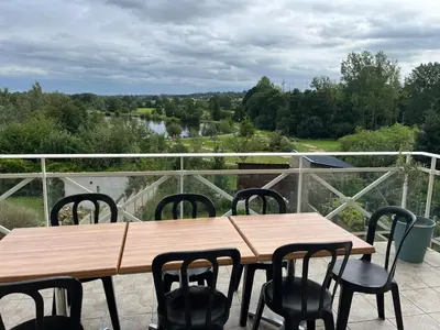 Balcon ou terrasse dans l'établissement La maison du lac