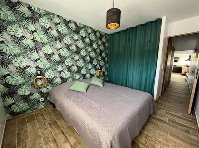 Un ou plusieurs lits dans un hébergement de l'établissement superbe appartement en bord de mer