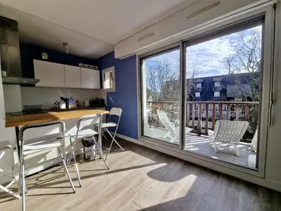 Balcon ou terrasse dans l'établissement Appartement charmant bord de mer