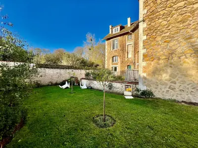 Jardin de l'établissement La sapinière, duplex de charme