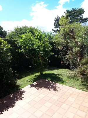 Jardin de l'établissement Escapade mer en Normandie