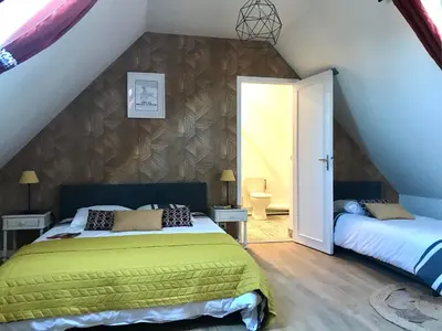 Un ou plusieurs lits dans un hébergement de l'établissement En plein coeur de Port en Bessin - Coté Port