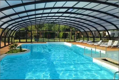 Piscine de l'établissement RIVA BELLA Lodge 171 ou située à proximité