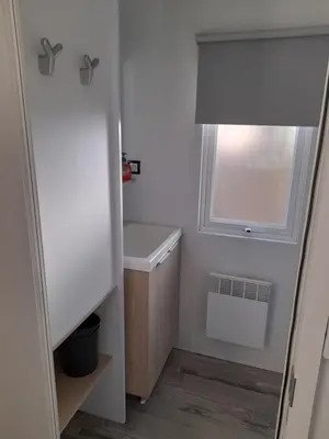 Salle de bains dans l'établissement RIVA BELLA Lodge 171
