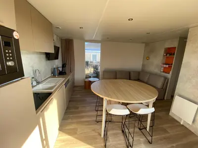 Plan de l'établissement ***Mobil-home confortable 6 pers, 3 ch, 200m plage, piscine, fitness, marché local*** - FR-1-361A-67