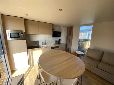 Plan de l'établissement ***Mobil-home confortable 6 pers, 3 ch, 200m plage, piscine, fitness, marché local*** - FR-1-361A-67