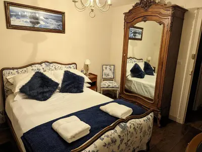 Un ou plusieurs lits dans un hébergement de l'établissement Chateau de Chambres Mont St Michel