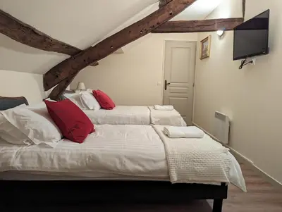 Un ou plusieurs lits dans un hébergement de l'établissement Chateau de Chambres Mont St Michel