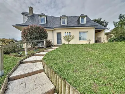 Jardin de l'établissement Maison proche plage, 8 pers, 3 ch, jardin, Wi-Fi, clim - FR-1-361-533