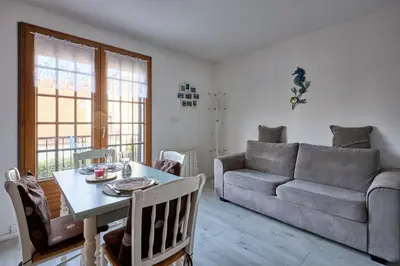 Coin salon dans l'établissement Doudounette - Appartement à proximité de la plage