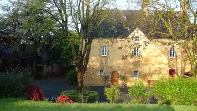 Jardin de l'établissement Le Clos des Tilleuls - D Day Home - Gîte