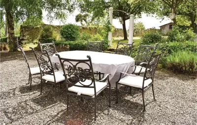 Jardin de l'établissement Holiday Home Château De Bremesnil P-836