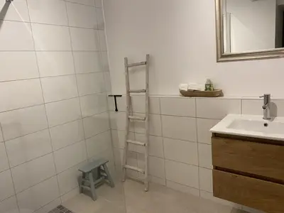 Salle de bains dans l'établissement Les Pommiers d'Amfreville, Chambres d'hôtes & Table d'hôtes
