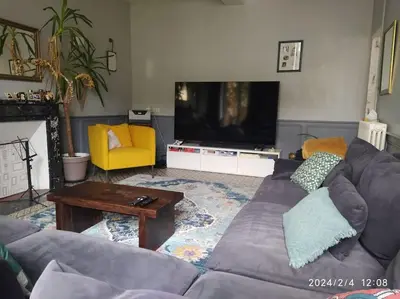 Télévision ou salle de divertissement dans l'établissement Grande et belle maison normande