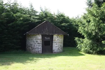 Plan de l'établissement Rose Cottage with seasonal Swimming Pool