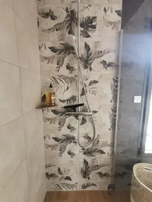 Salle de bains dans l'établissement Carpe Diem