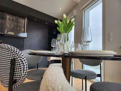 Coin salon dans l'établissement Le Davs - Splendide Appartement avec vue Panoramique - Salle de Sport et Parking Gratuit