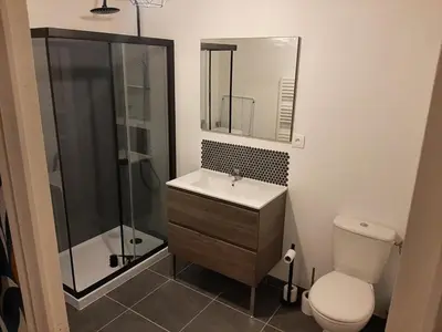 Salle de bains dans l'établissement Mulots et Bulots