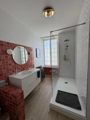 Salle de bains dans l'établissement Le Hêtre Pourpre