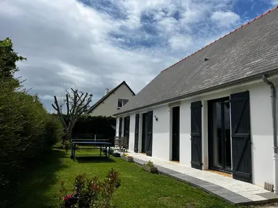 Jardin de l'établissement Maison HERMANVILLE SUR MER plein pied-à côté de la plage