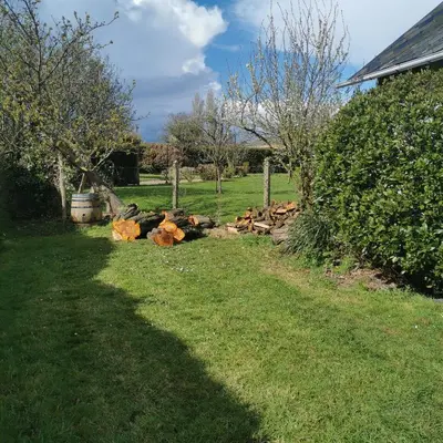 Jardin de l'établissement Gite idéalement situé aux portes de Bayeux