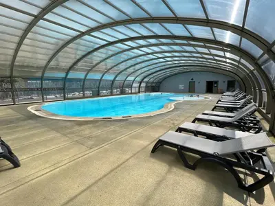 Piscine de l'établissement Kaz’a Ti Moun ou située à proximité