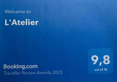 Certificat, récompense, panneau ou autre document affiché dans l'établissement L'Atelier