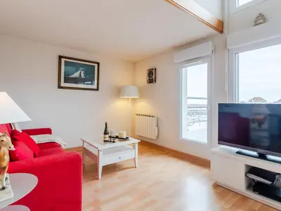 Télévision ou salle de divertissement dans l'établissement Apartment Les Lofts-17 by Interhome